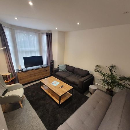 Spacious 2 Bedroom House In Central London With Garden Dış mekan fotoğraf