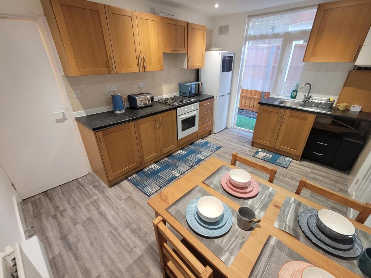 Spacious 2 Bedroom House In Central London With Garden Dış mekan fotoğraf
