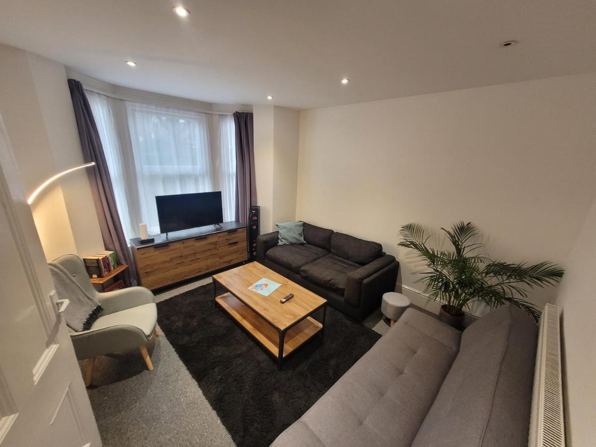 Spacious 2 Bedroom House In Central London With Garden Dış mekan fotoğraf
